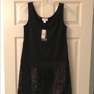 Black sleeveless sequins party dress